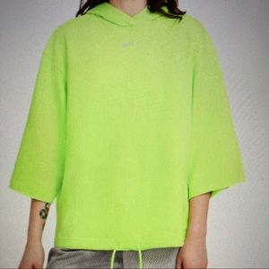 NIKE  Sportswear Icon Clash Women’s Short-Sleeve Hoodie Sz L